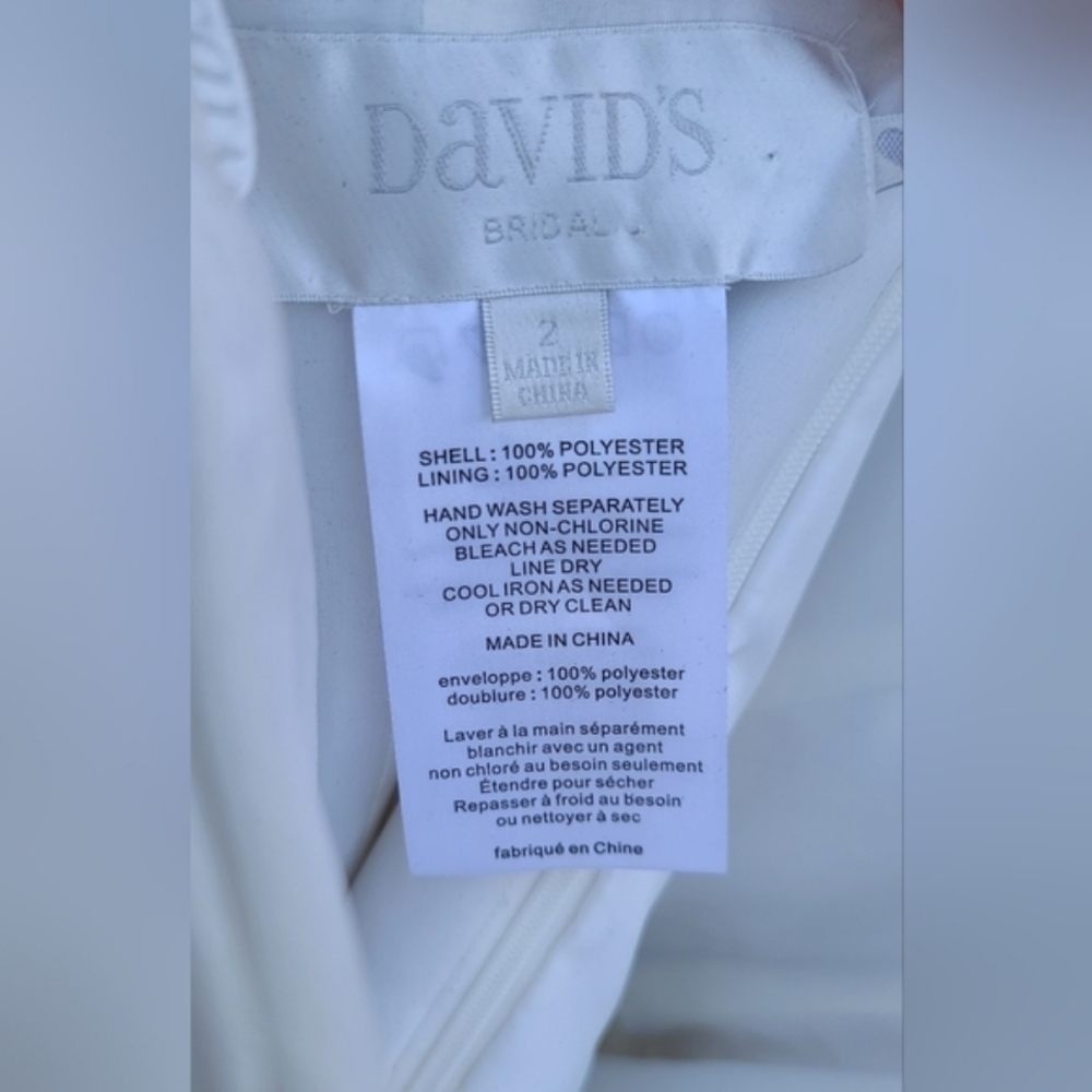 David's Bridal White Crinkle Chiffon Wedding Dress – Size 2 - Picture 14 of 17